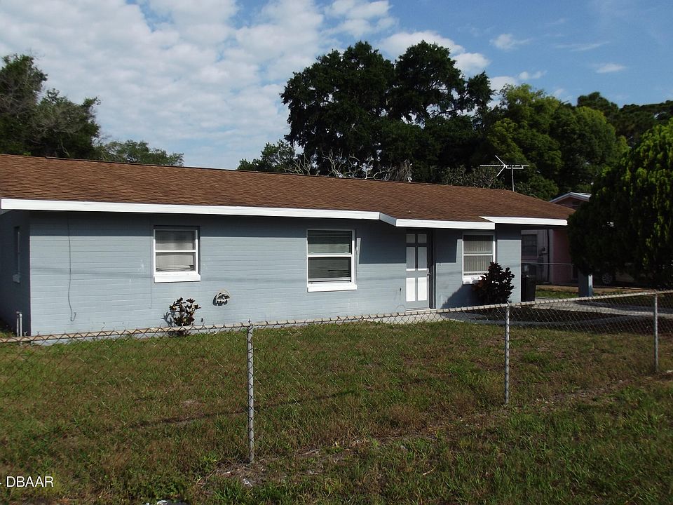 1st image of 912 Oleander St