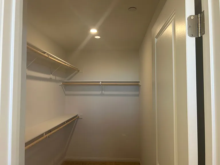 8628 Luse St — Photo 13