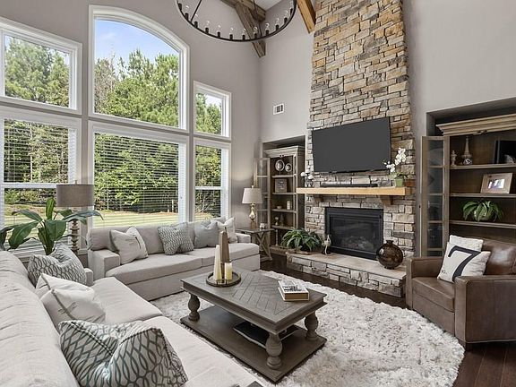 5th image of 128 Millstone Manor Ct