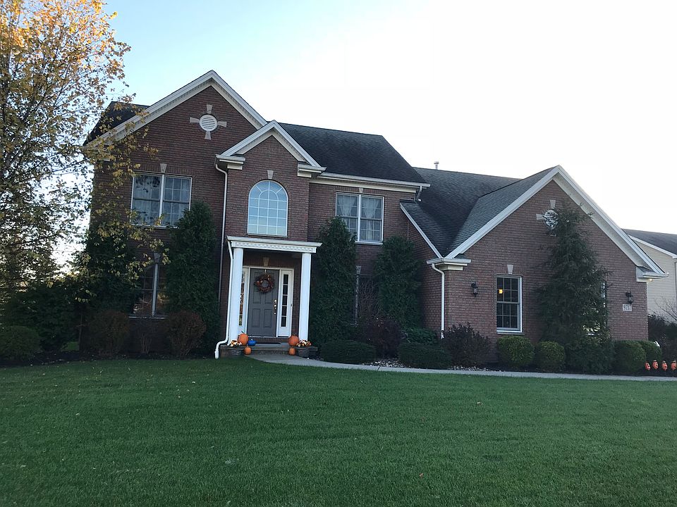 1st image of 9737 Carmelo Ct