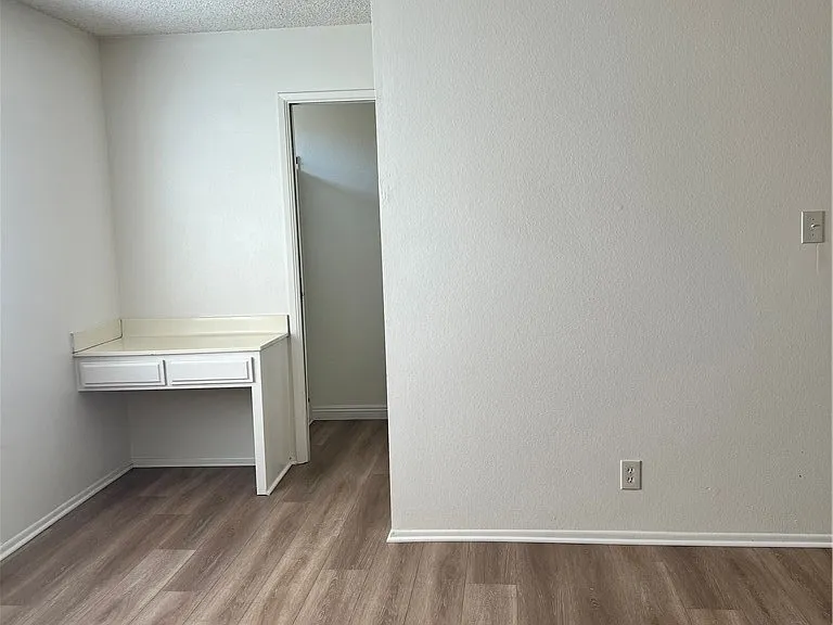 5195 Walnut St #4 — Photo 13
