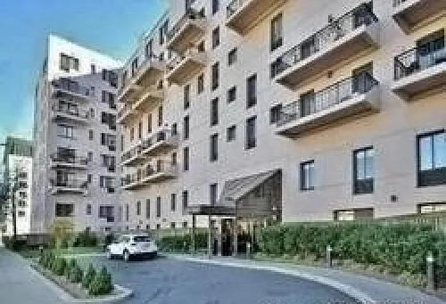 100 W Broadway Photo 1