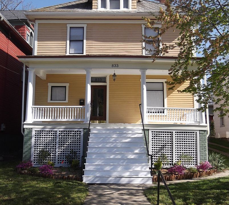 1st image of 833 Marshall Ave SW