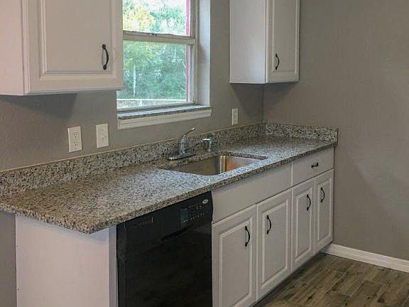 3rd image of 5027 Princely Ave