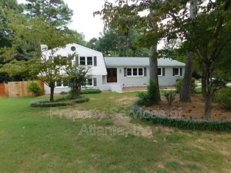2980 Prince Howard Dr
