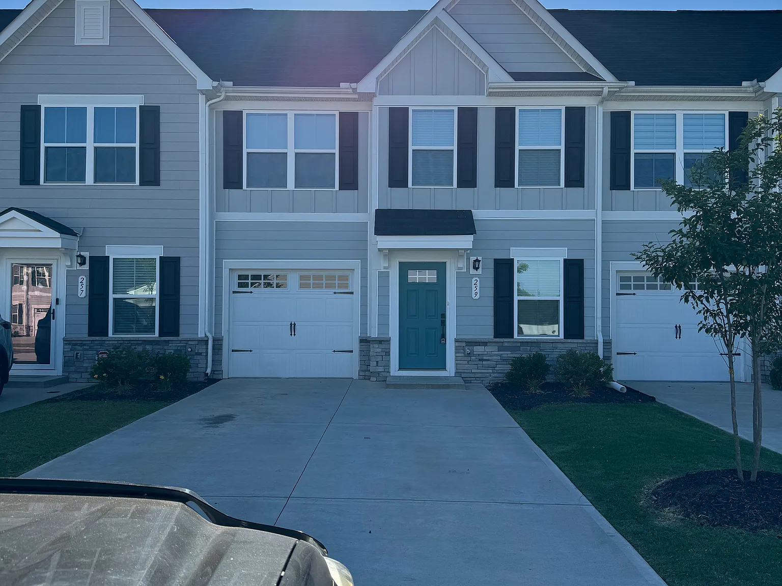 259 Scenic Rd — Photo 1