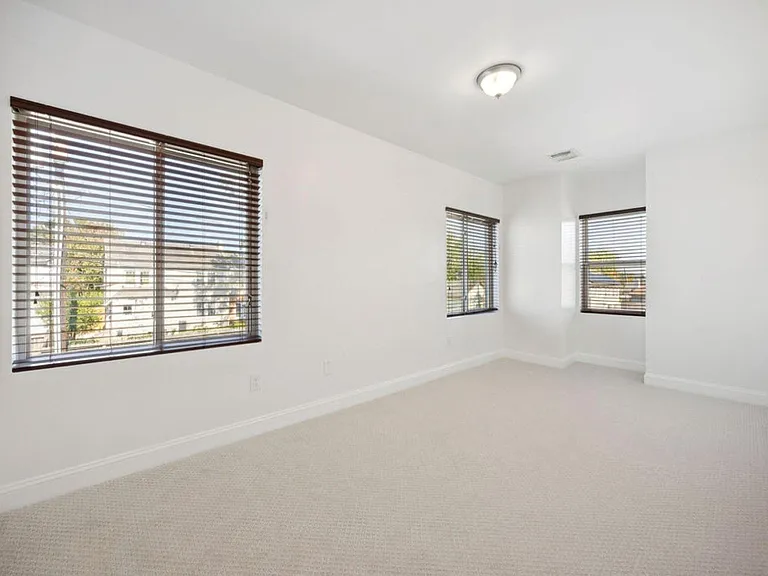 3415 Southmore Blvd — Photo 24