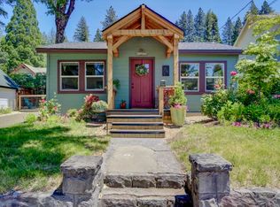 102 S A St, Mount Shasta, CA 96067