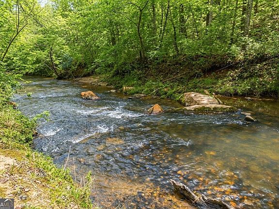 4th image of 1100 Soap Creek Rd