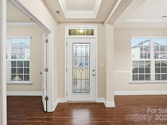 4th image of 182 Sassafras Rd