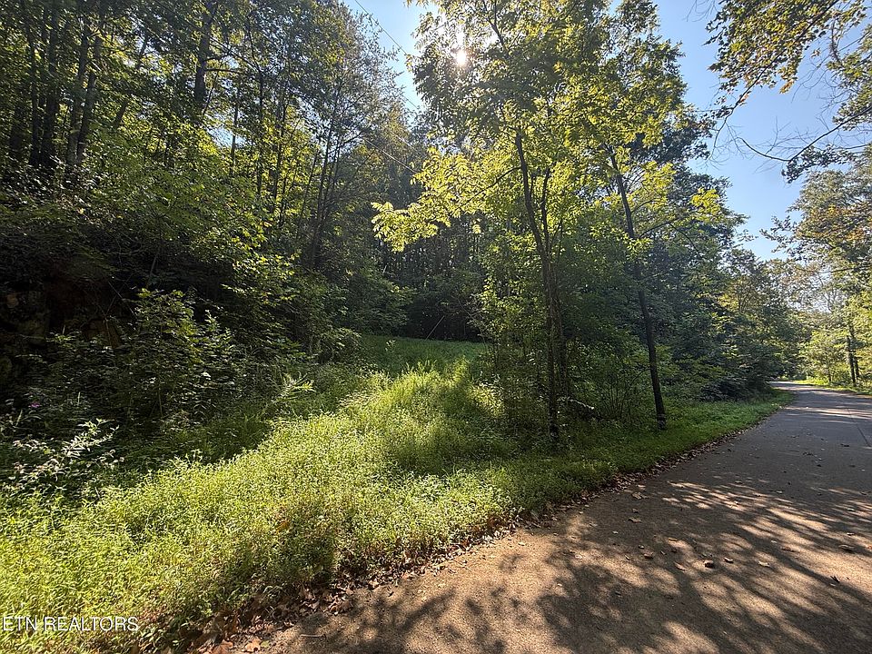 1st image of Community Park Rd