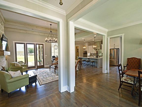 3rd image of 506 Lambs Brook Ln