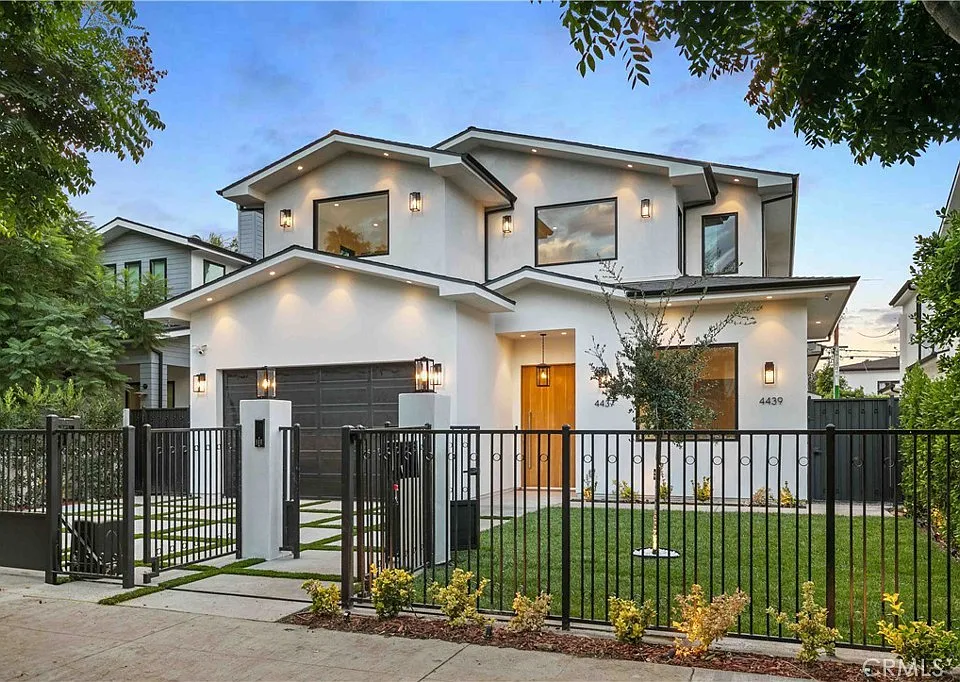 4437 Calhoun Ave