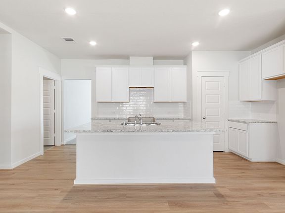 2nd image of 4036 Colony River Rock Blvd