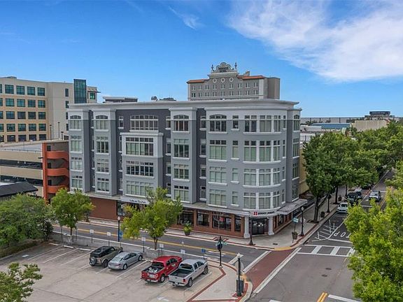4th image of 125 N KENTUCKY AVENUE #303