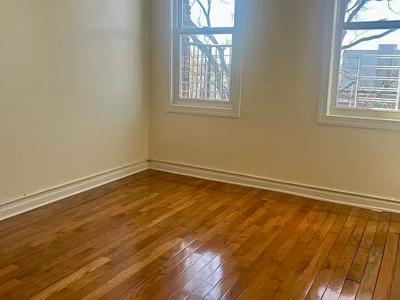 3rd image of 583 W Side Ave #3