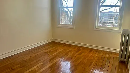 583 W Side Ave #3 Photo 1