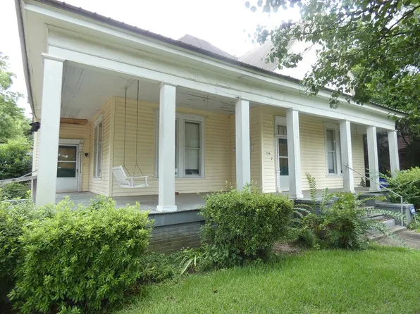 134 Montgomery St, Troy, AL 36081