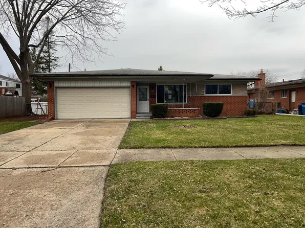 2709 McAlpine Dr, Warren, MI 48092