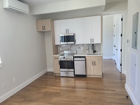 Rented by The Hamilton Group | media 2