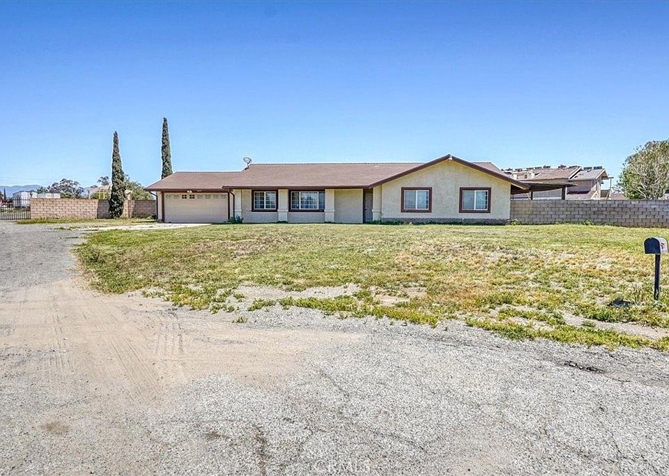 1st image of 9859 Palm Ln