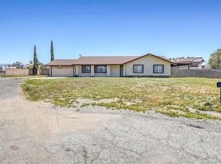 9859 Palm Ln, Bloomington, CA 92316