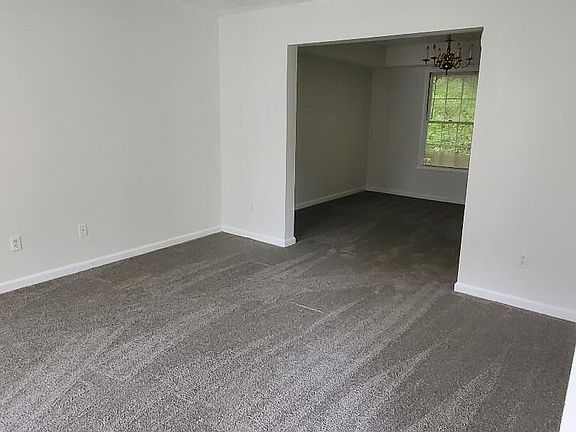 3rd image of 2325 Wexford Dr