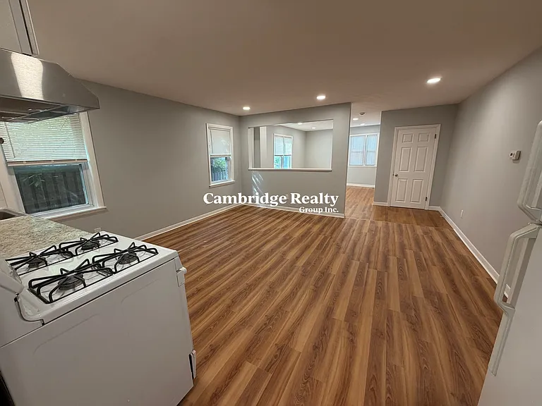 308 Summer St #1-R — Photo 8