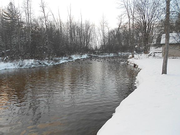 4th image of 310 Widdis Dr