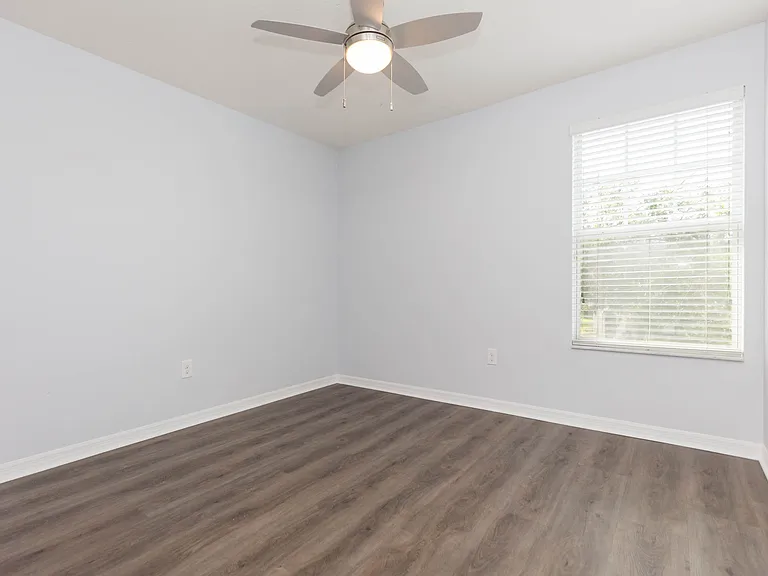 15948 Fishhawk View Dr — Photo 30