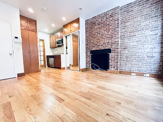 Rented by Douglas Elliman | media 9