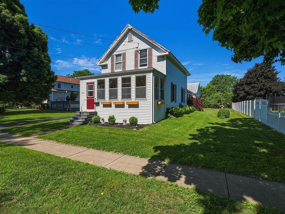 1st image of 126 N Elm Street