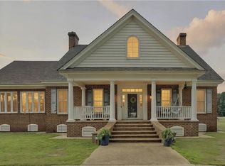 559 Rocky Hock Rd, Wakefield, VA 23888