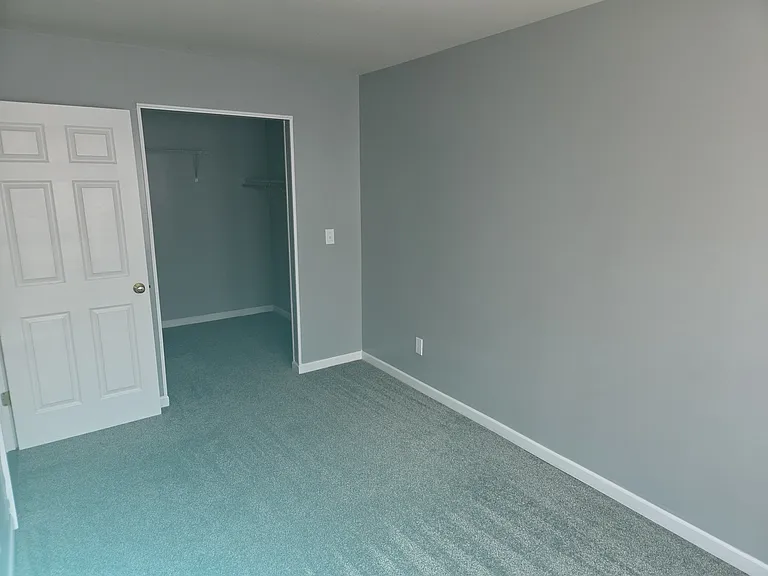 122 N 3rd St #11 — Photo 6