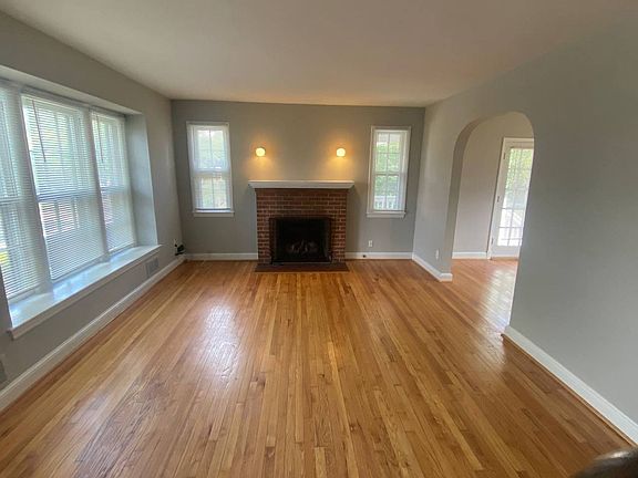 3rd image of 4509 43rd Pl NW