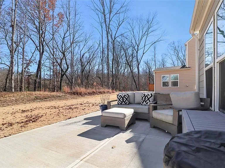1466 Maston Rd — Photo 40