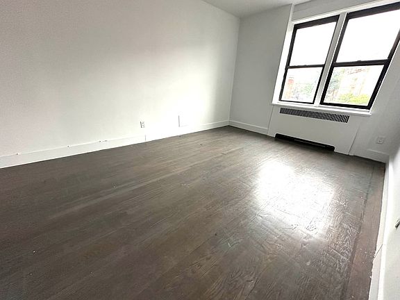 3rd image of 3660 Waldo Ave APT 4B