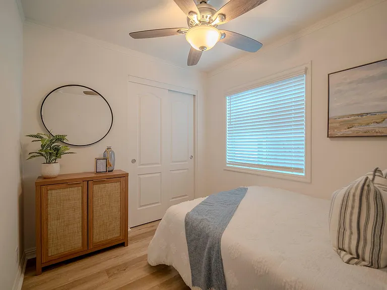 331 Avocado St — Photo 8