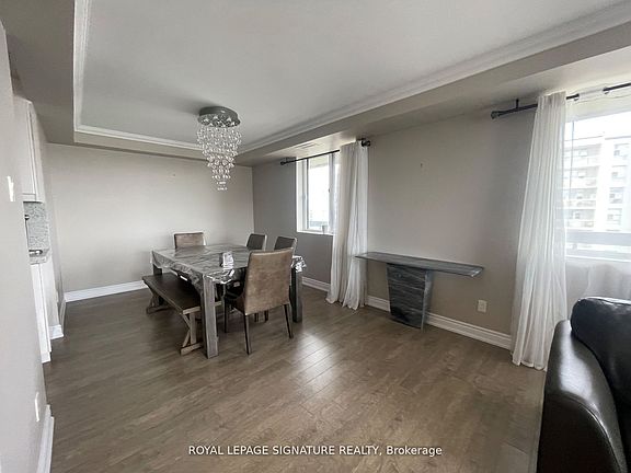 3rd image of 8111 Yonge St #1010