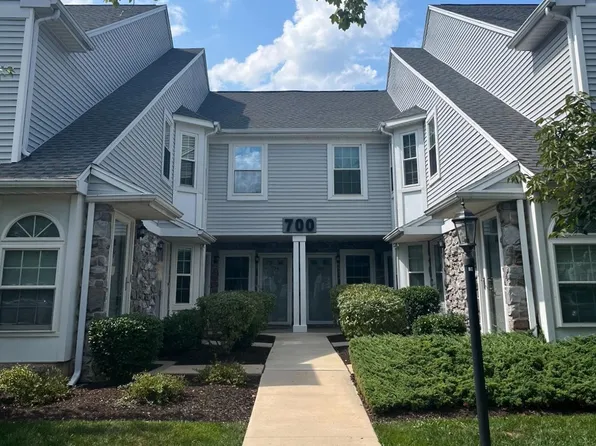 706 Mews Dr, Sellersville, PA 18960