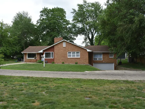 405 Prairie Ct, Streator, IL 61364