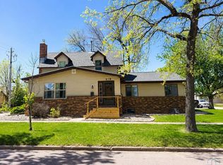 818 & 814 5th Ave, Sheldon, IA 51201