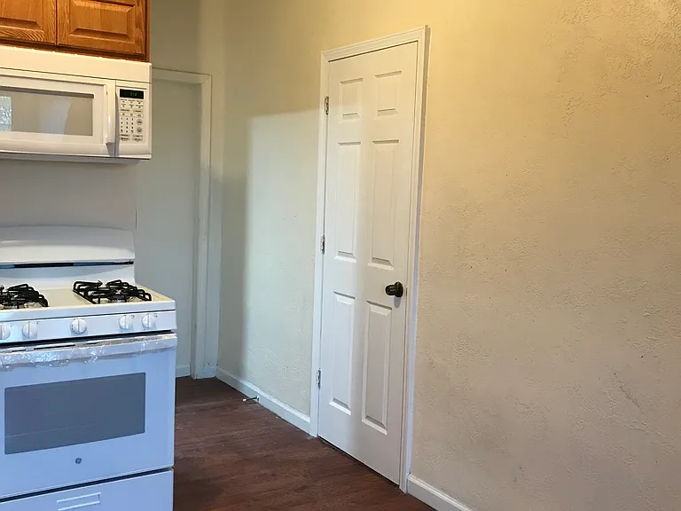 128 Stratford Ave #3A — Photo 9