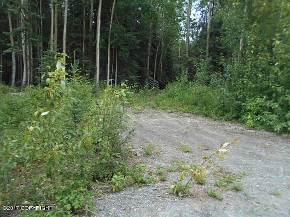 3rd image of 34334 Robin Ave