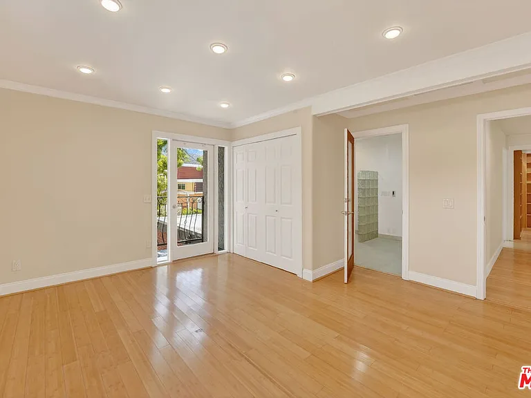 1288 Calle De Sevilla — Photo 20