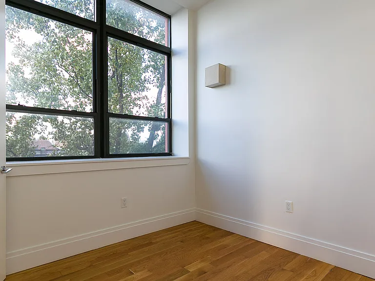 17 Monitor St #1H — Photo 15