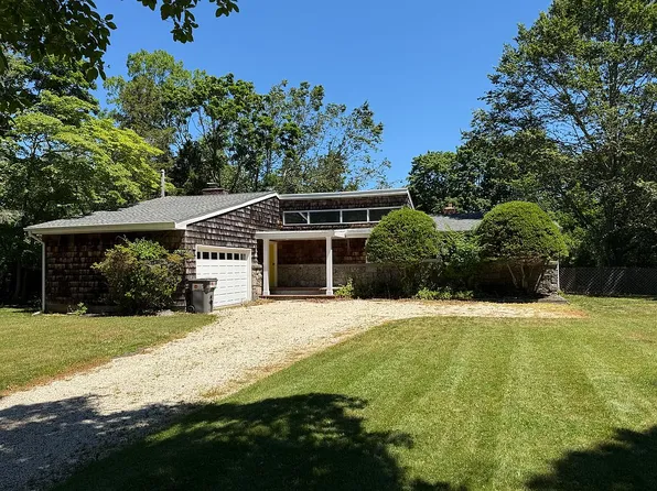 18 Sunset Rd, Sag Harbor, NY 11963