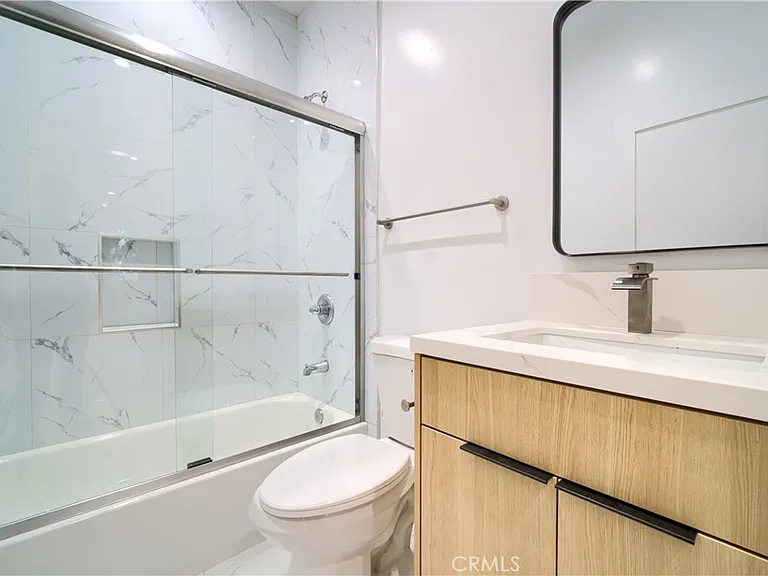 259 S Avenue 54 #1/2 — Photo 9