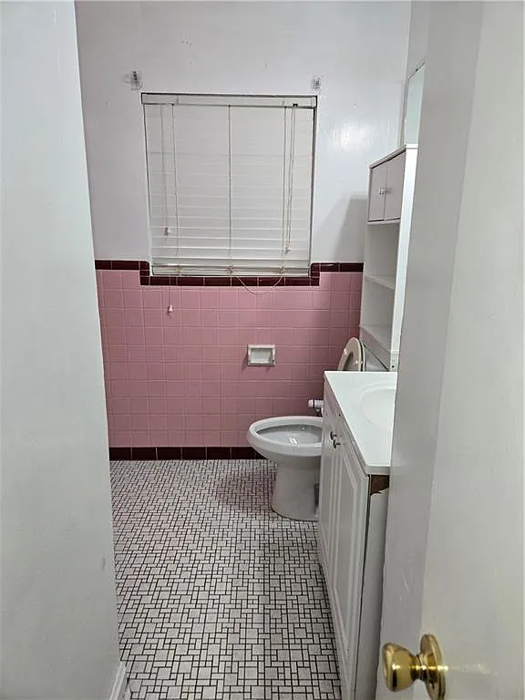 3 bed, 1.5 bath, 1787 sqft, $1,600 — Photo 4