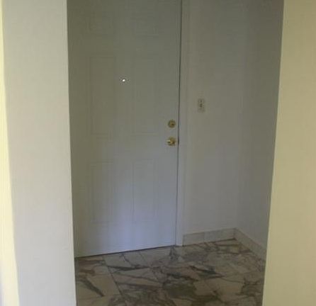 3rd image of 1201 NE 191st St #G416